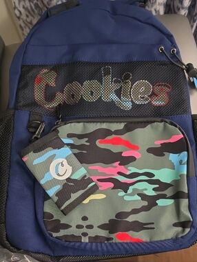 Cookies Blue Backpack with Multicolor Camo Front Pocket And Wallet